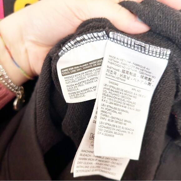 Levi's Black Rainbow Graphic Print Long Sleeve Cotton Blend Sweatshirt Size S - Picture 5 of 6